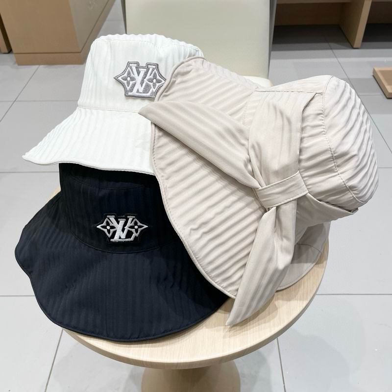LV hat 041504